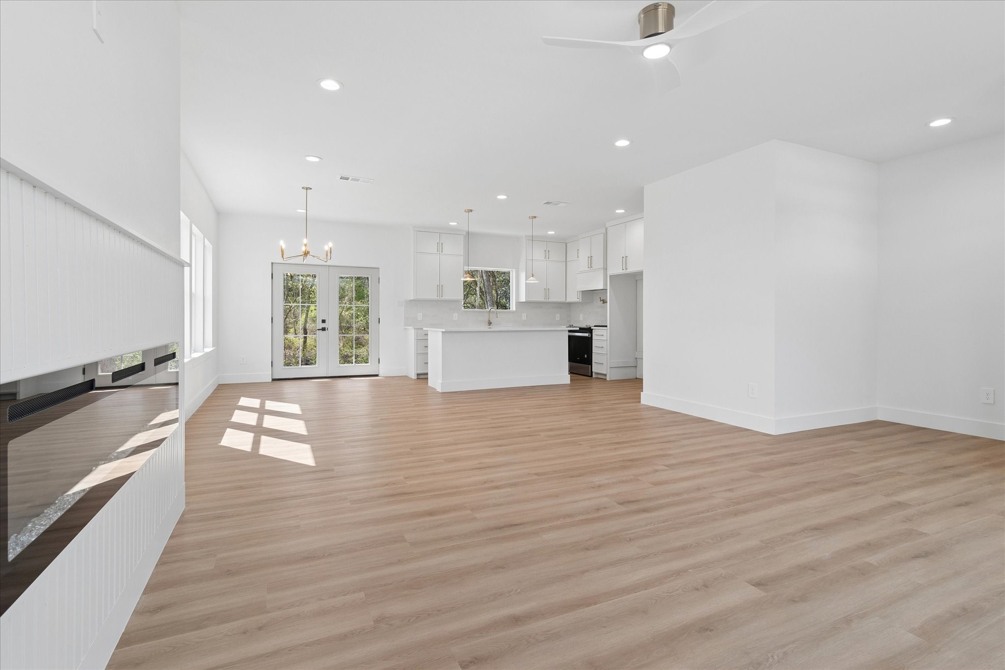 121 Lakeshore Lane Glenn Heights TX 75154