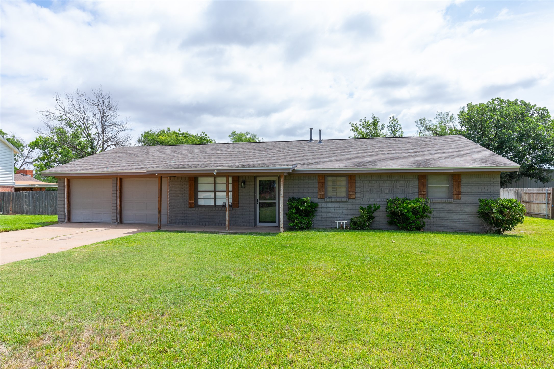 819 Avenue Q Anson TX 79501