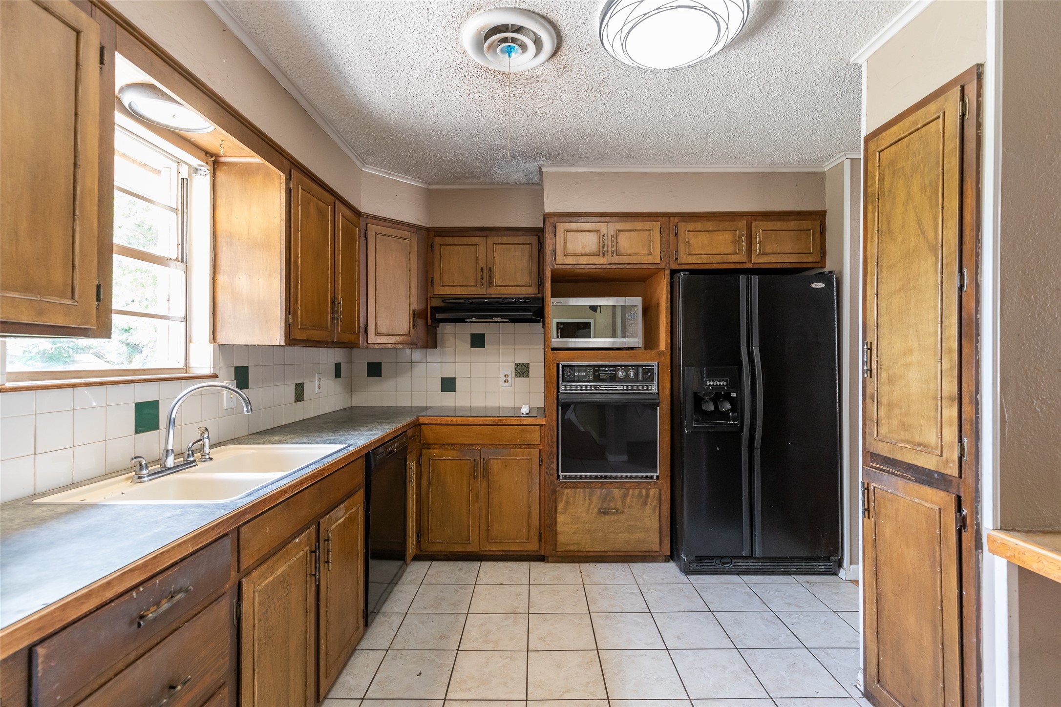 819 Avenue Q Anson TX 79501