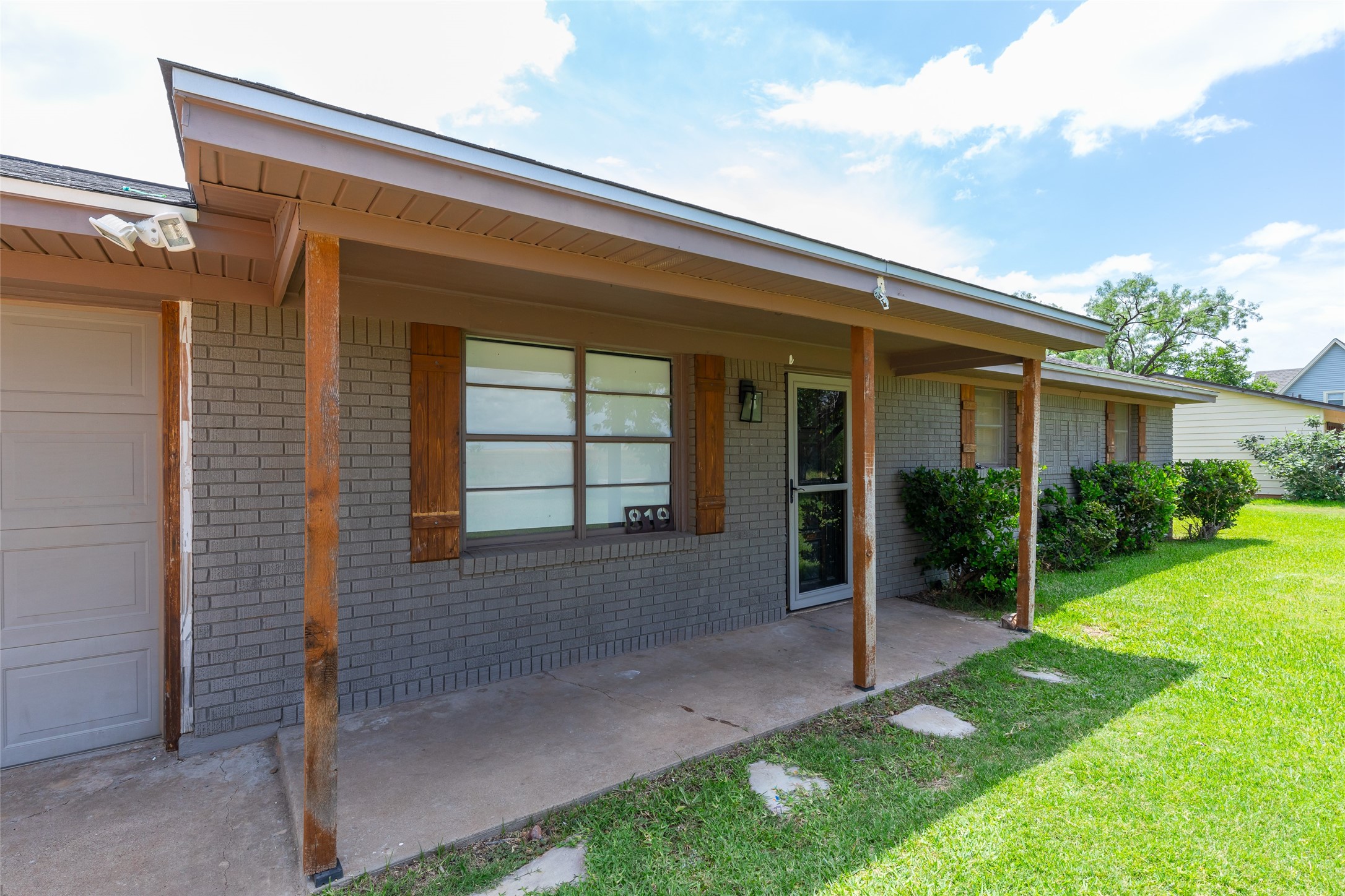 819 Avenue Q Anson TX 79501