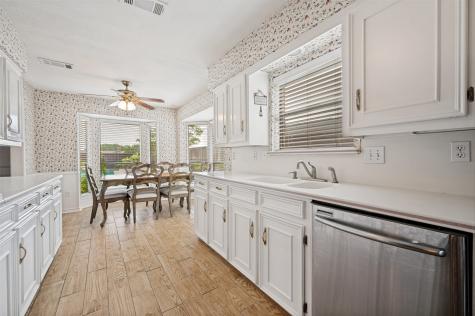 2822 Colleen Drive Garland TX 75043