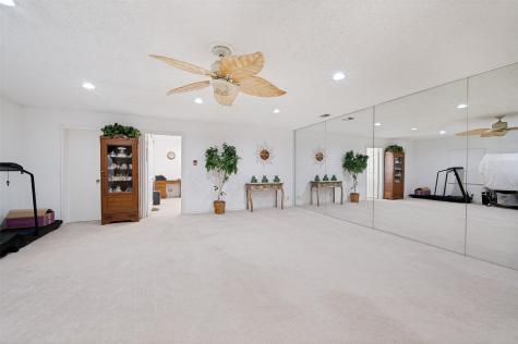 2822 Colleen Drive Garland TX 75043
