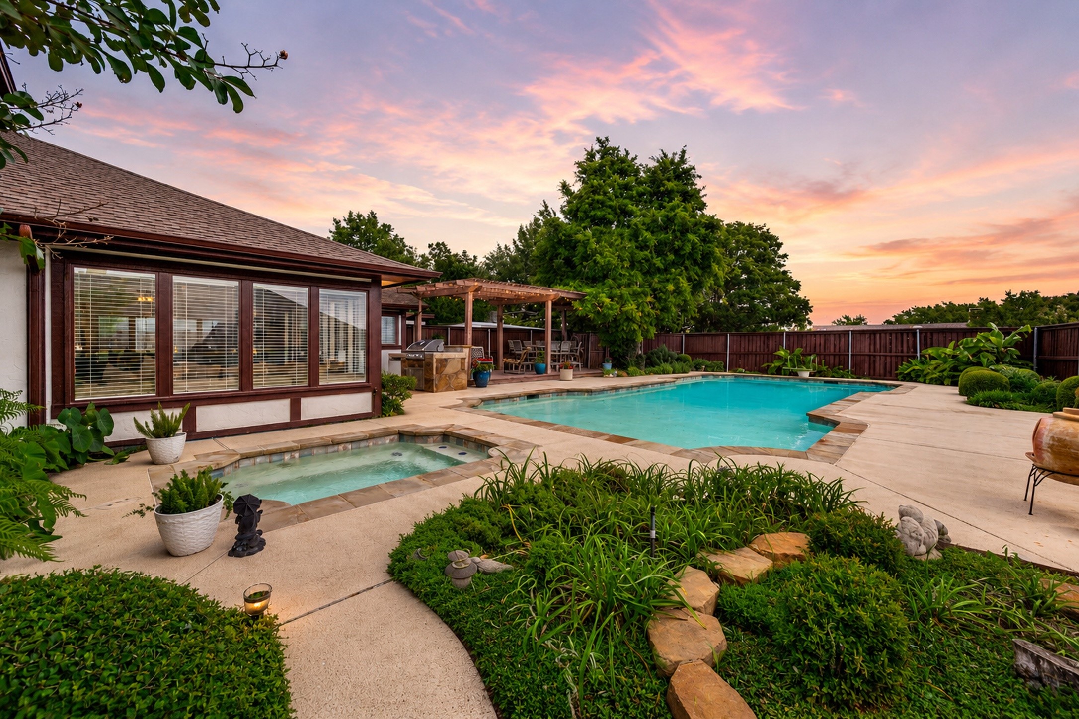 2822 Colleen Drive Garland TX 75043