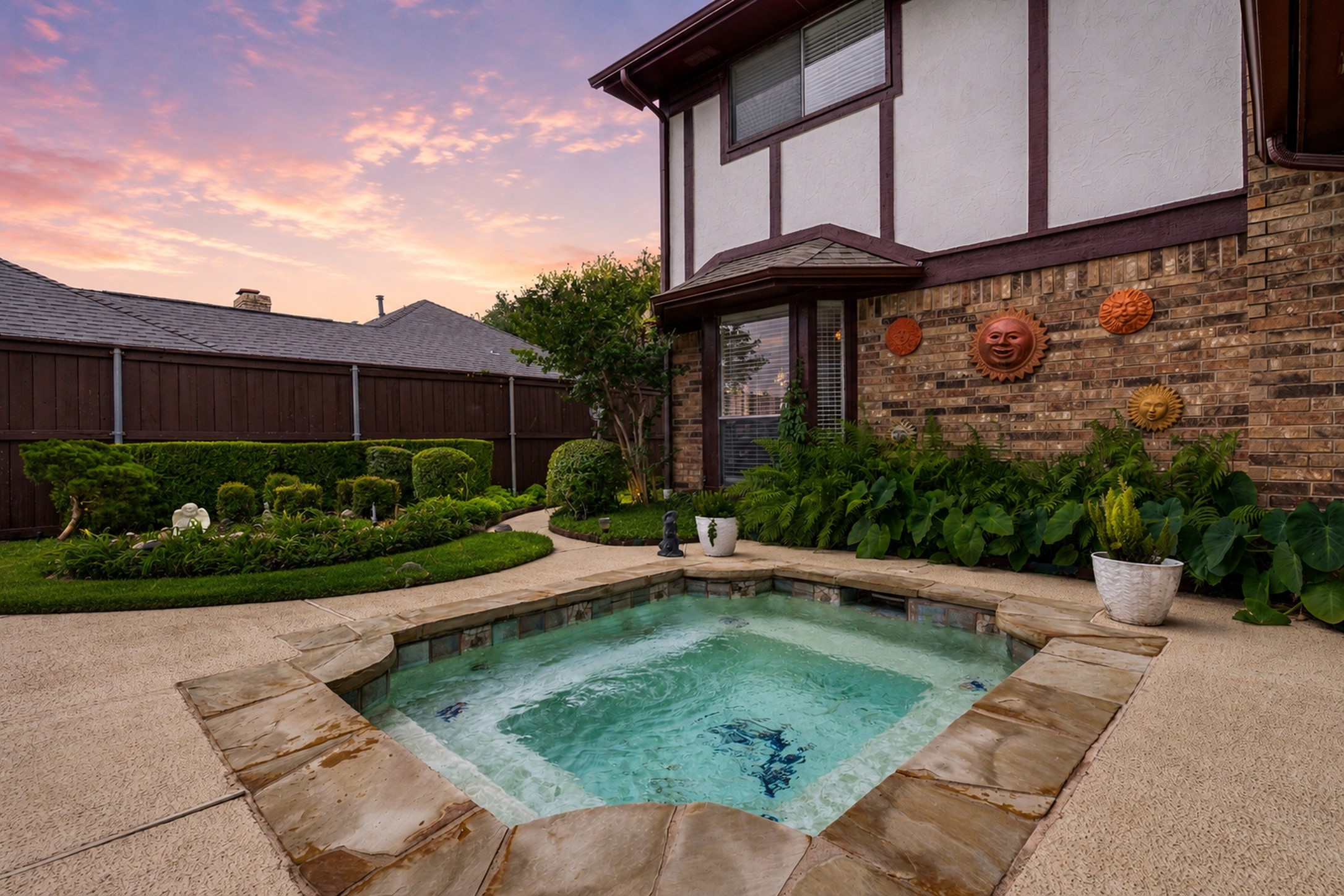 2822 Colleen Drive Garland TX 75043
