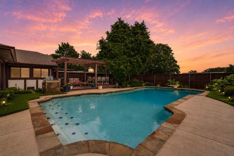 2822 Colleen Drive Garland TX 75043