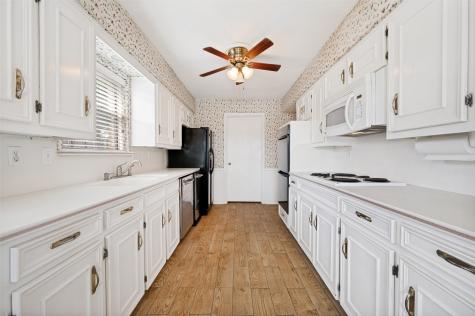 2822 Colleen Drive Garland TX 75043