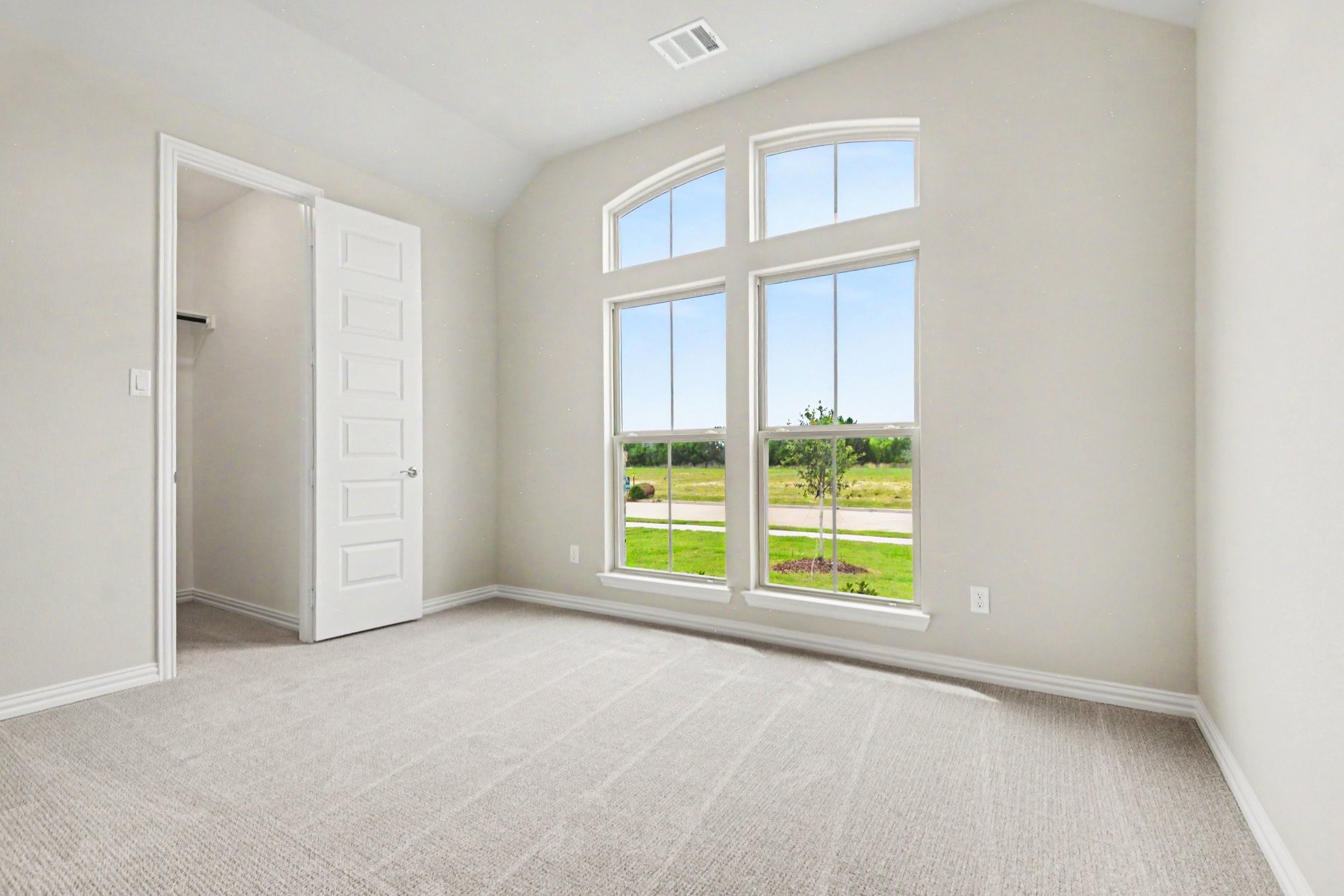 1913 Barrix Lane Desoto TX 75115