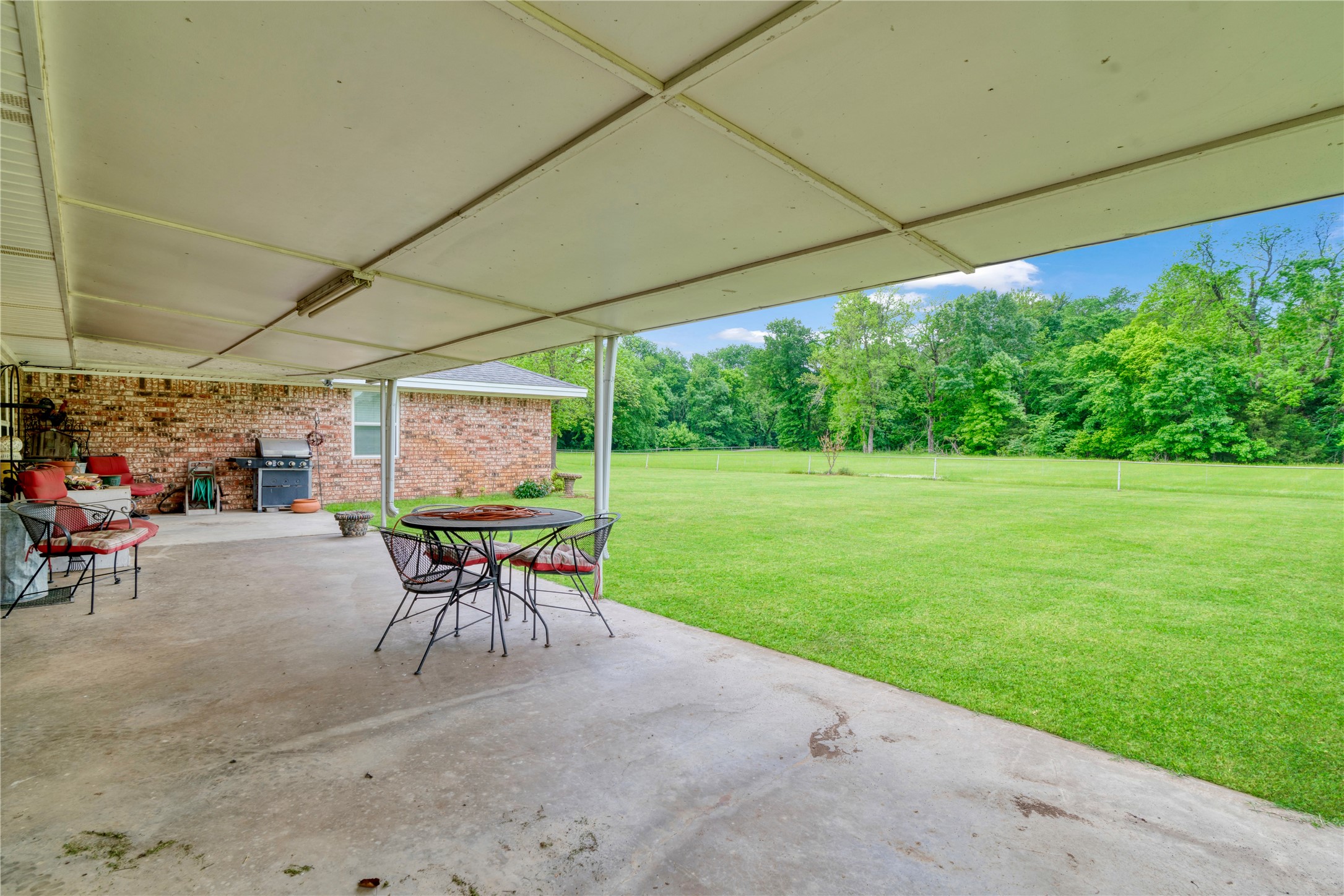 1355 County Road 33100 Sumner TX 75486