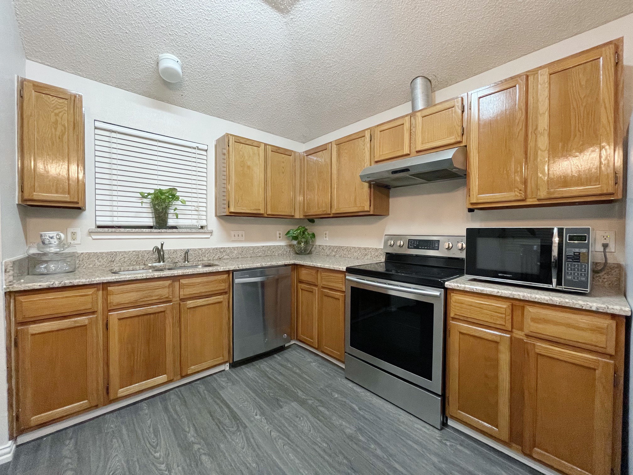 214 Shea Street Garland TX 75040