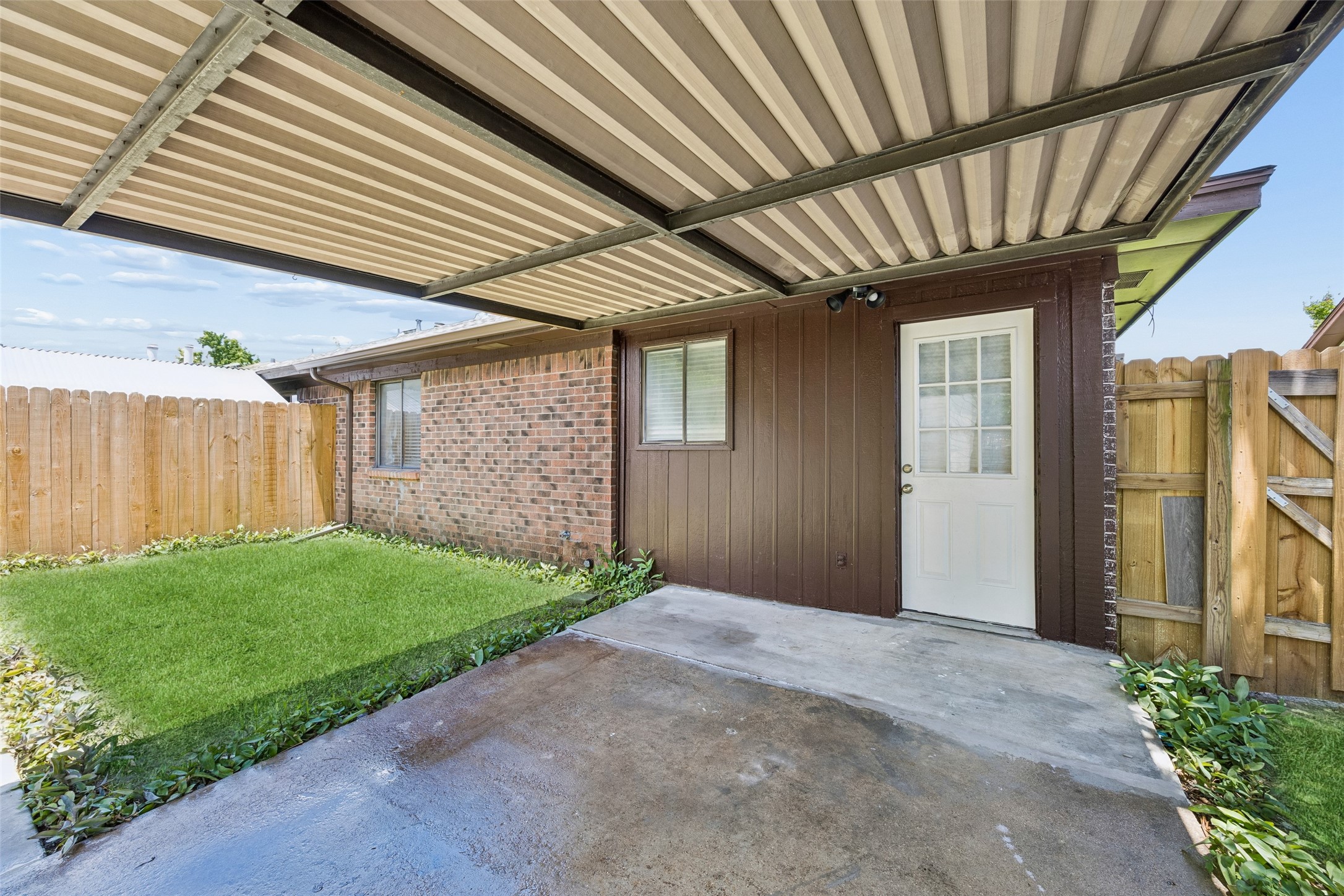 214 Shea Street Garland TX 75040