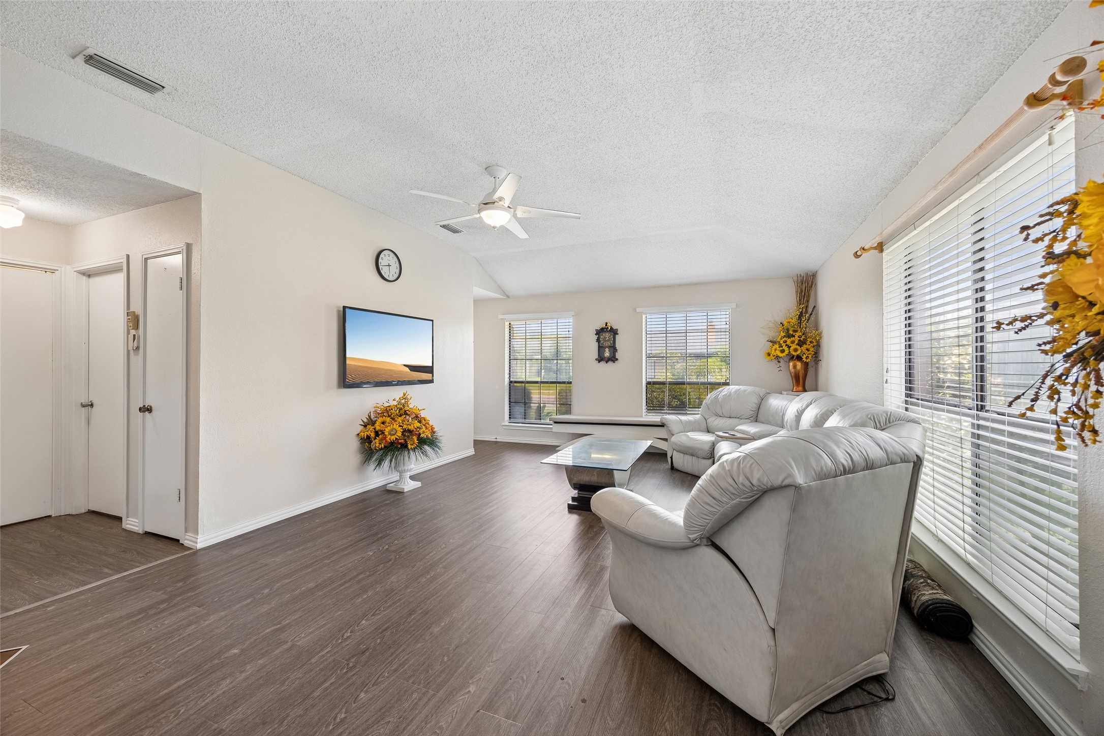 214 Shea Street Garland TX 75040