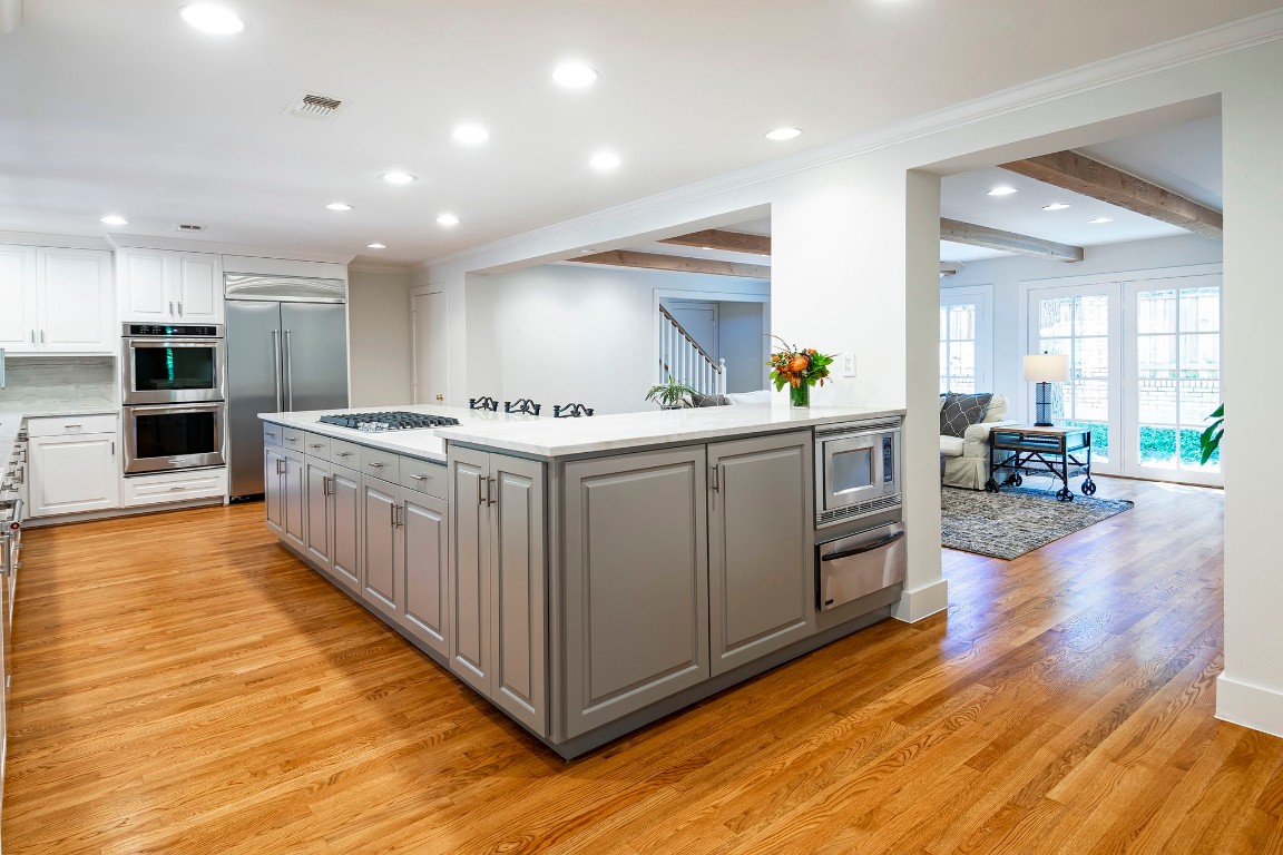 7548 Baxtershire Drive Dallas TX 75230