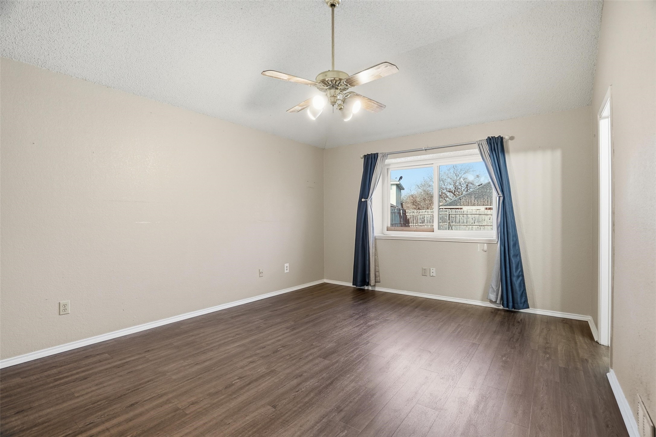 8304 Cloverglen Lane Fort Worth TX 76123