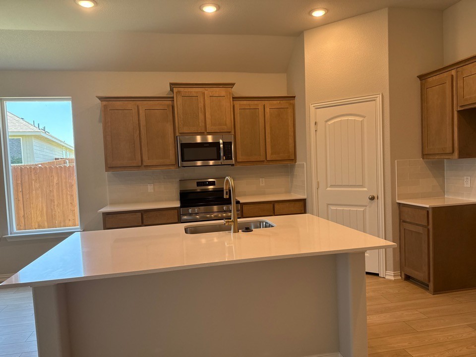 1237 Frio Drive Springtown TX 76082