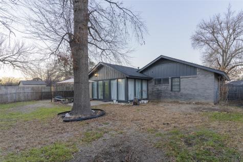 1620 W Northgate Drive Irving TX 75062