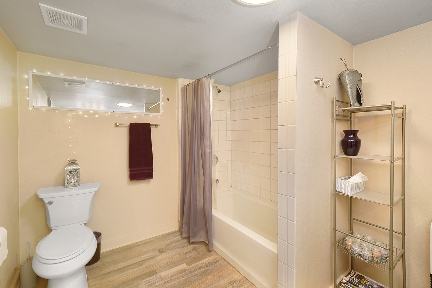 207 N Oneil Street Alvord TX 76225