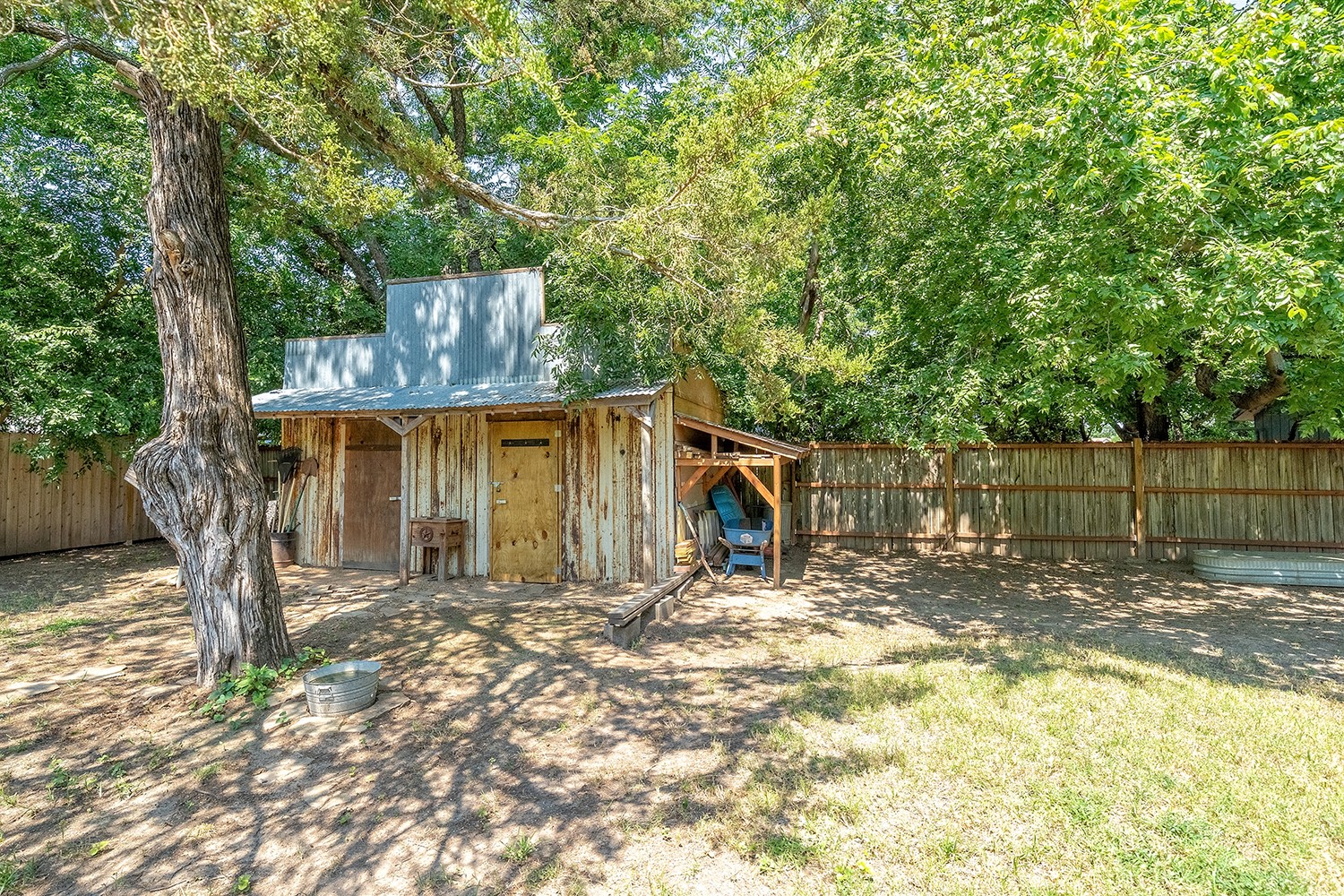 207 N Oneil Street Alvord TX 76225