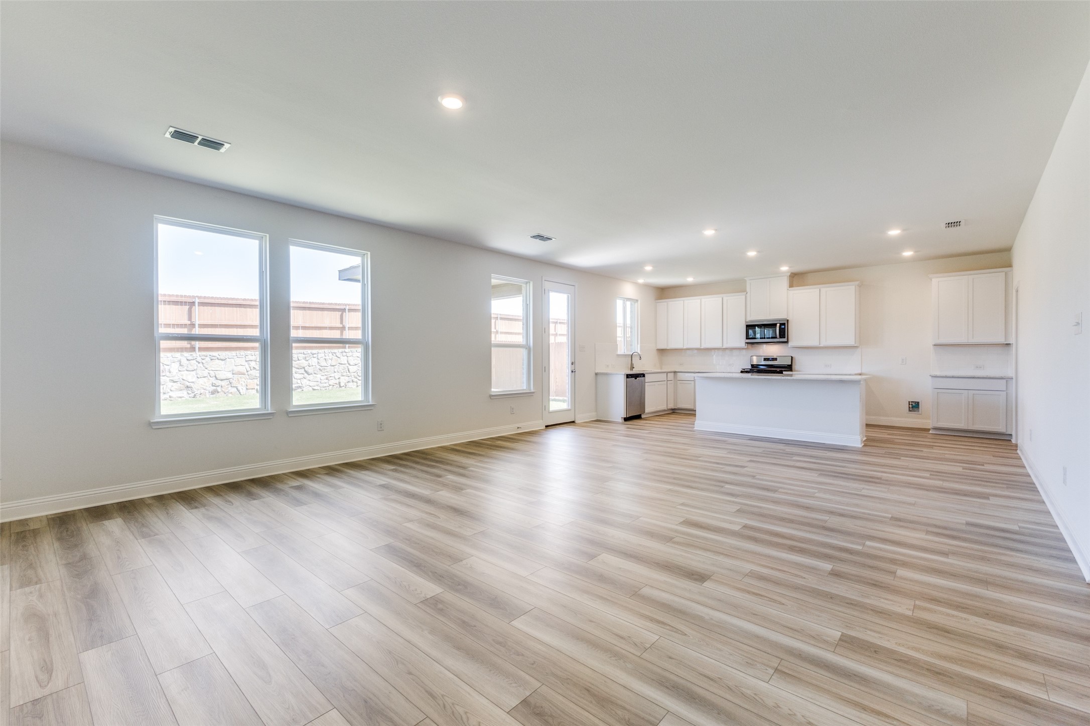 4050 Bedford Drive Crandall TX 75114