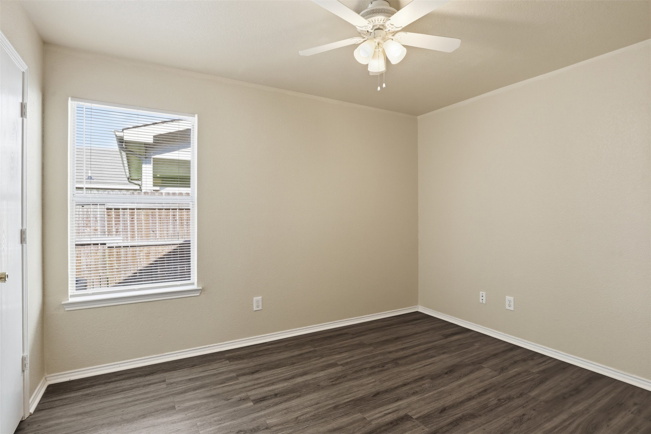 1452 Pine Lane Fort Worth TX 76140