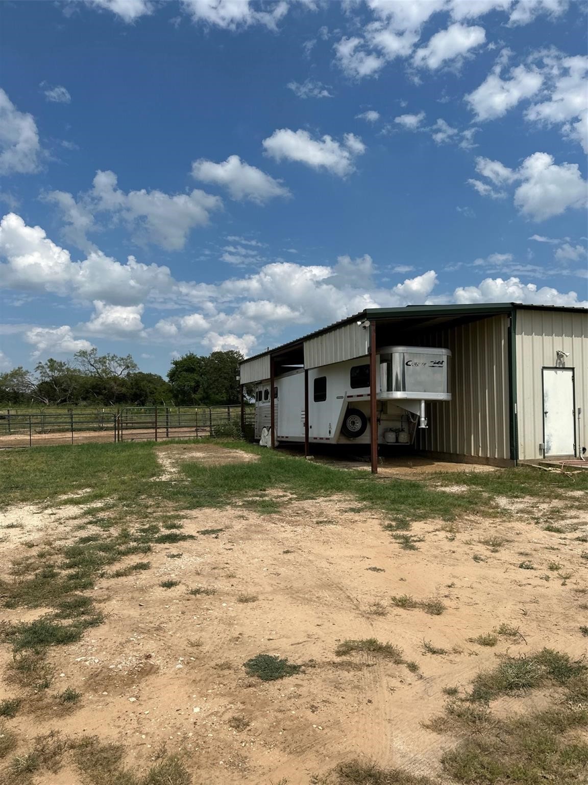 2901 Wind Mill Court Tolar TX 76476