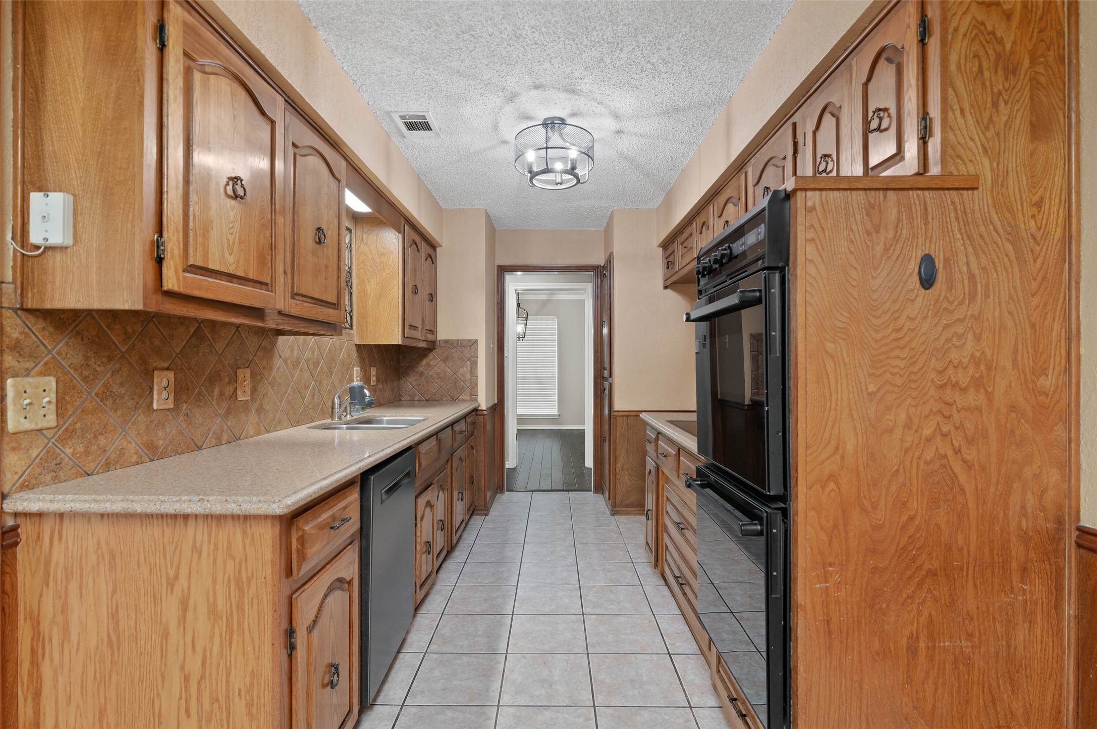 2005 Prince John Drive Grand Prairie TX 75050