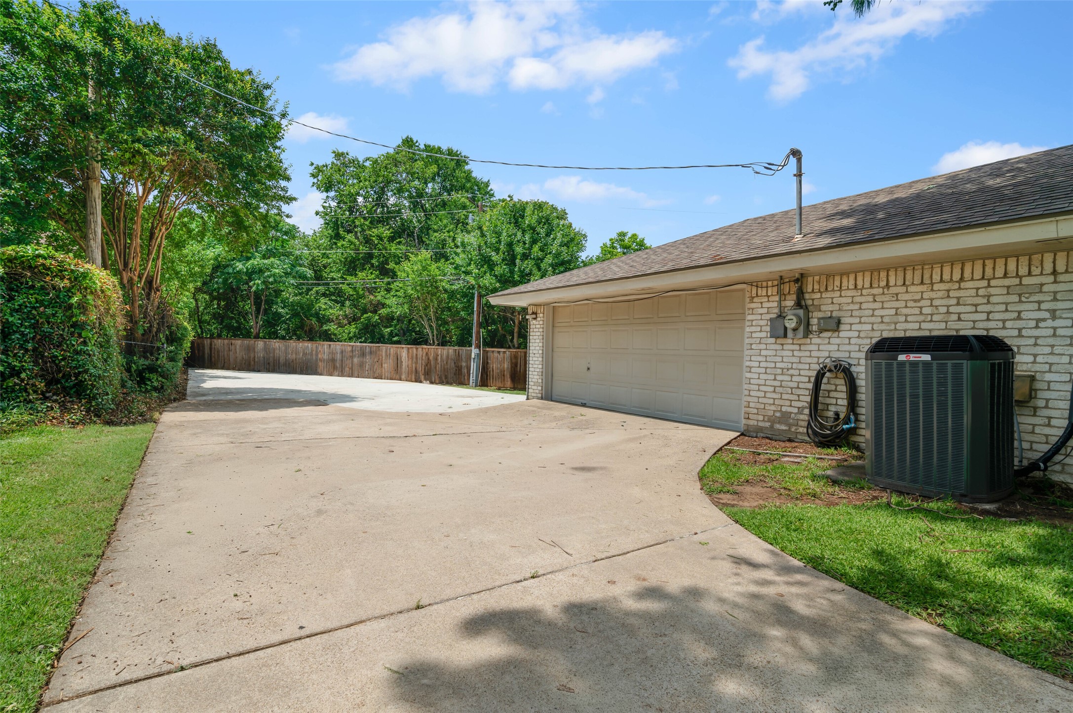 2005 Prince John Drive Grand Prairie TX 75050