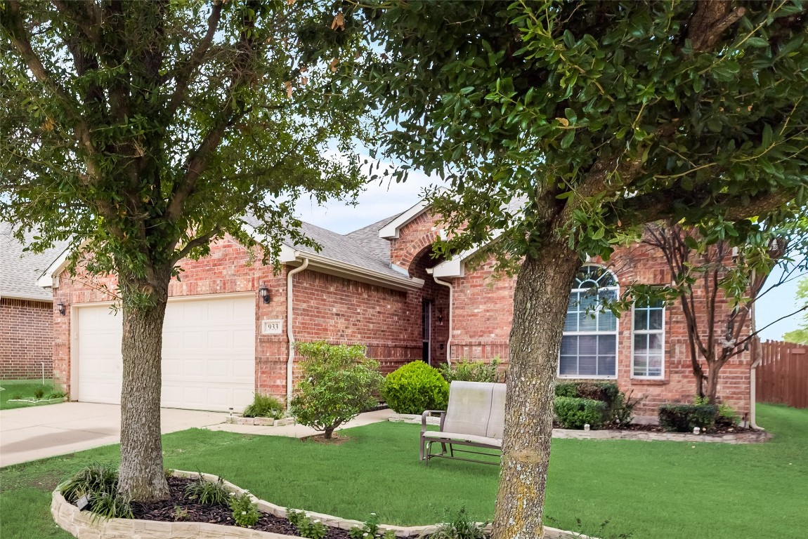 933 Bens Drive Anna TX 75409