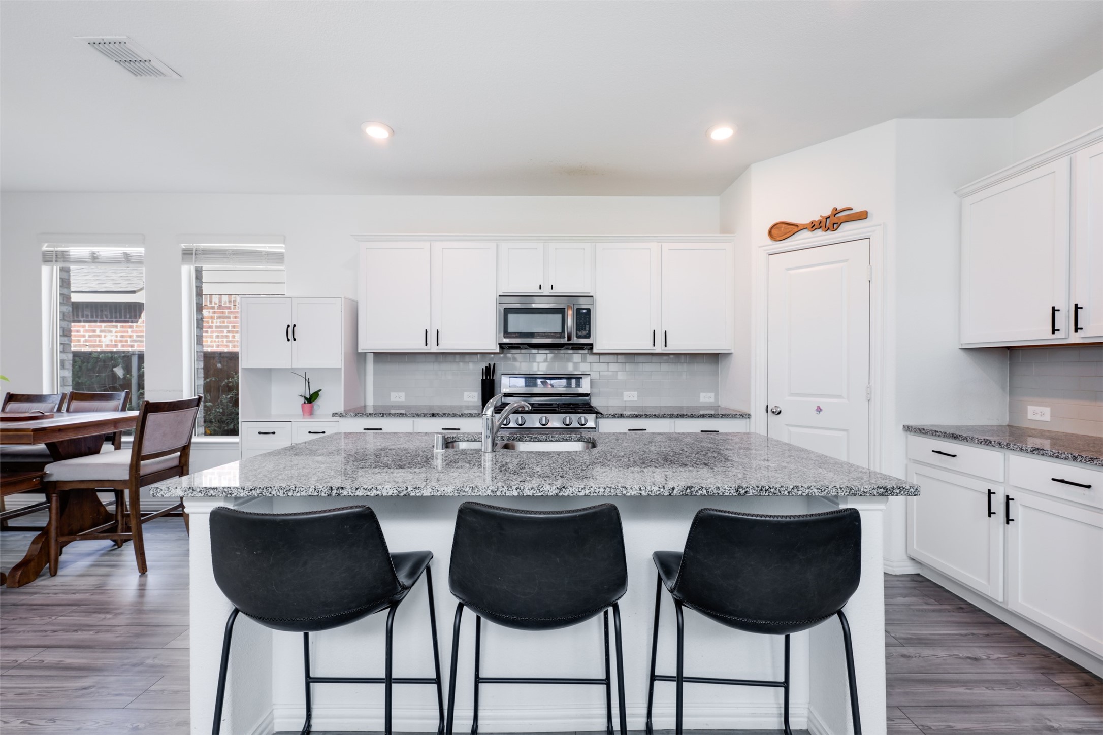 5418 Riverwalk Parkway Garland TX 75040
