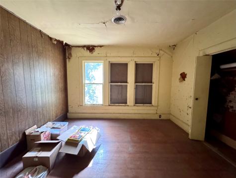 807 N Marable Street West TX 76691