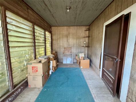 807 N Marable Street West TX 76691