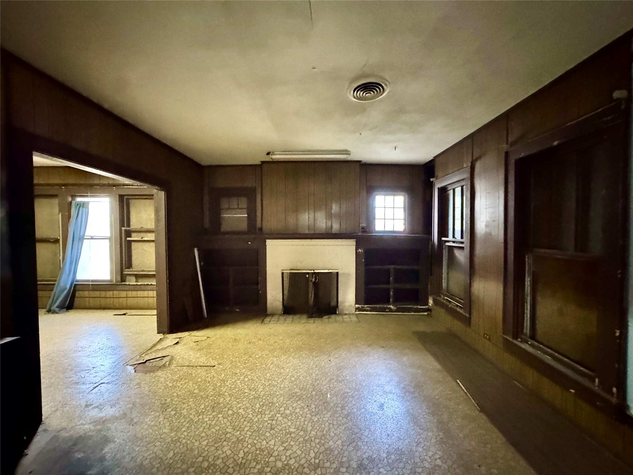 807 N Marable Street West TX 76691
