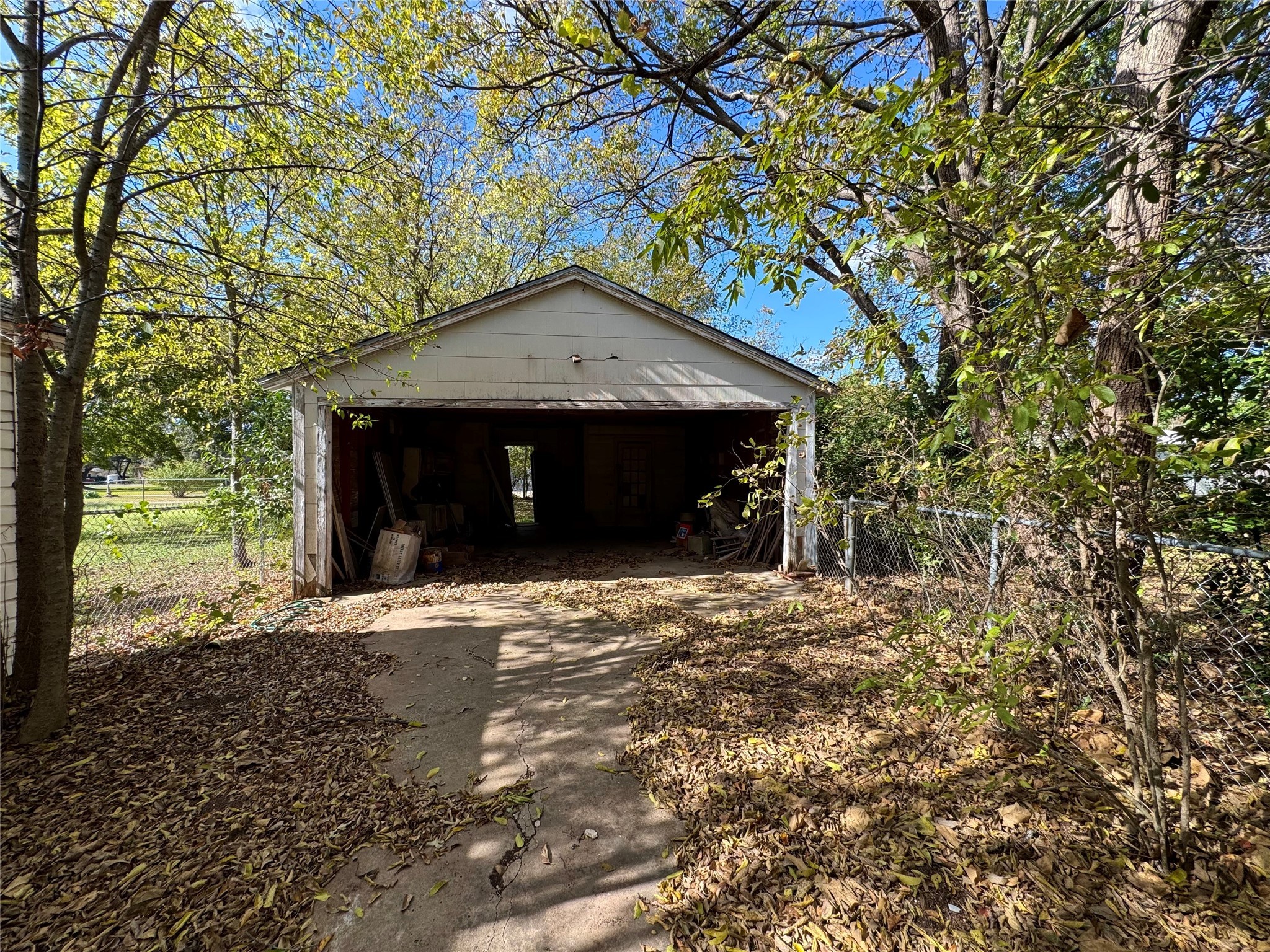 807 N Marable Street West TX 76691