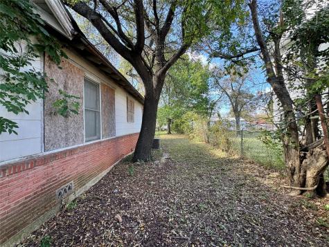 807 N Marable Street West TX 76691