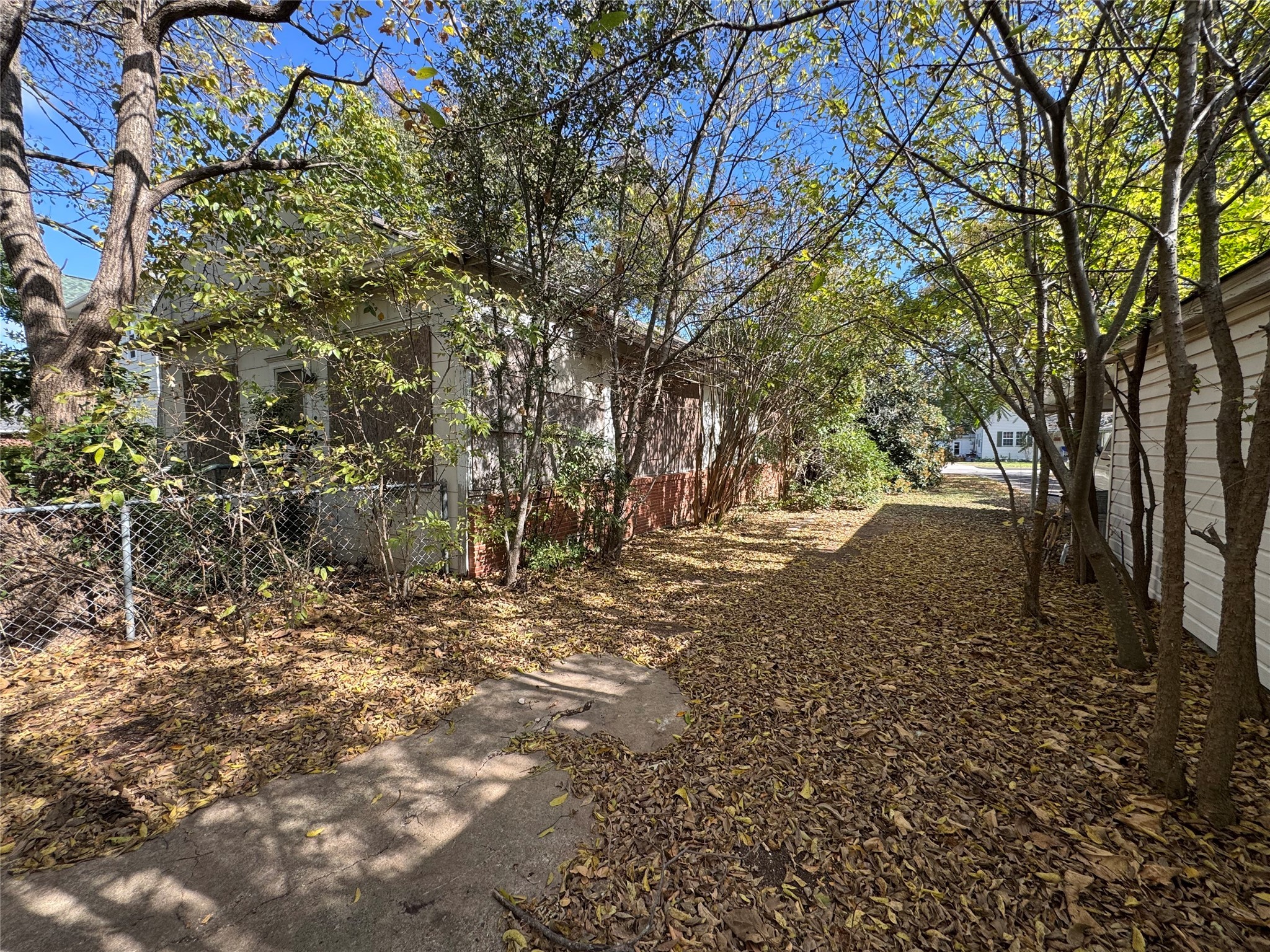 807 N Marable Street West TX 76691
