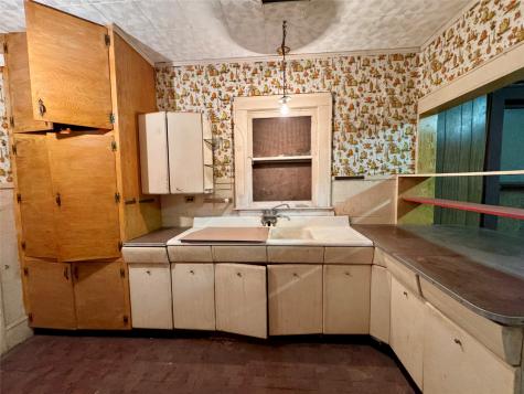 807 N Marable Street West TX 76691