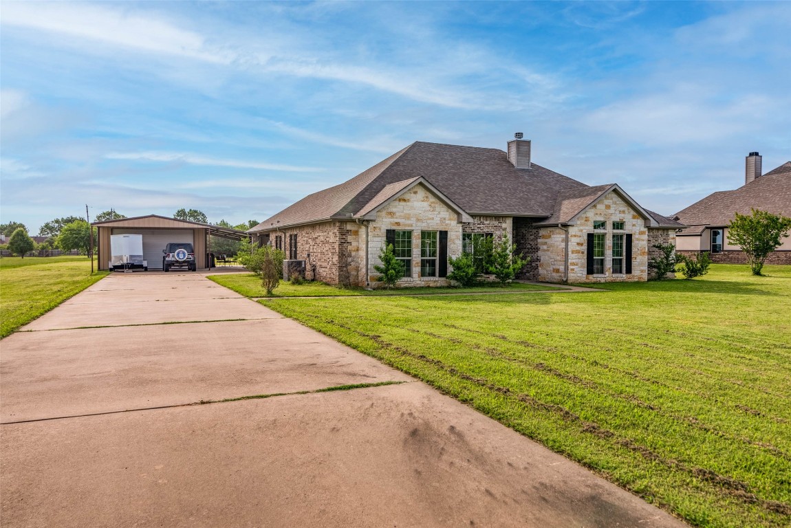 573 Lakewood Road Denison TX 75020