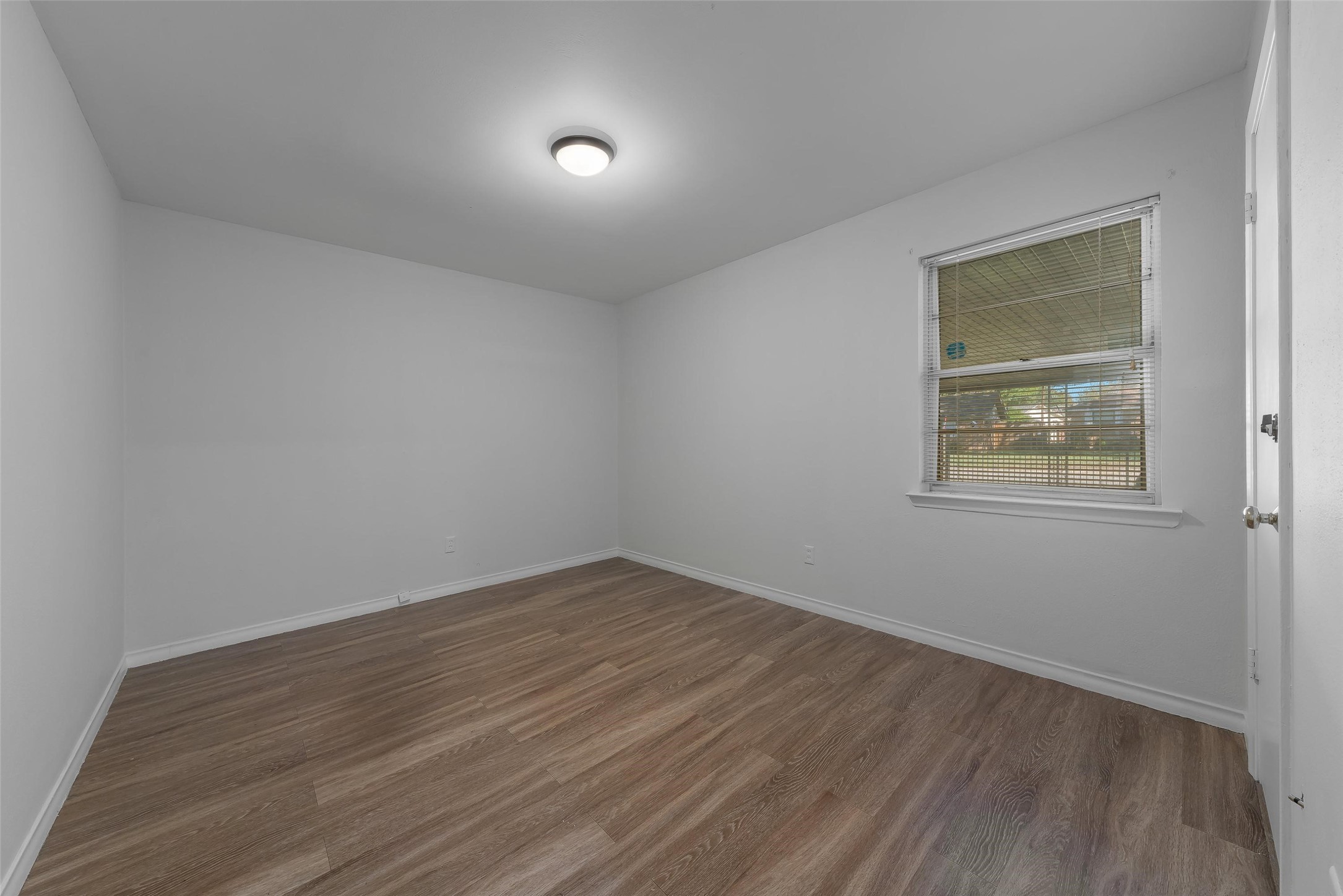 8461 Hunnicut Road Dallas TX 75228