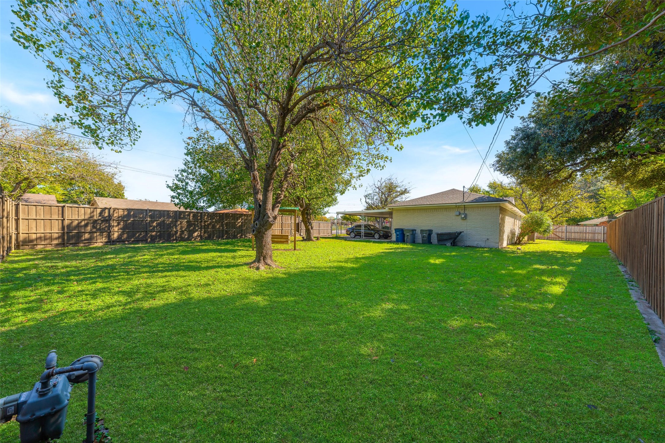 8461 Hunnicut Road Dallas TX 75228