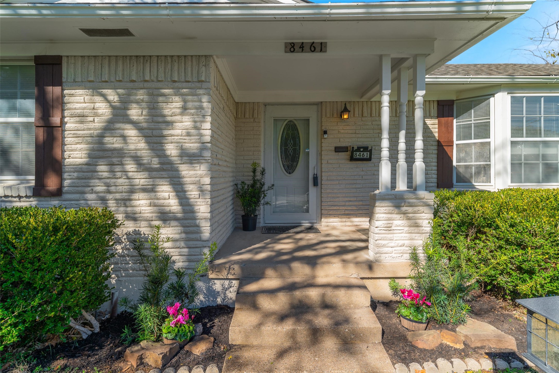 8461 Hunnicut Road Dallas TX 75228