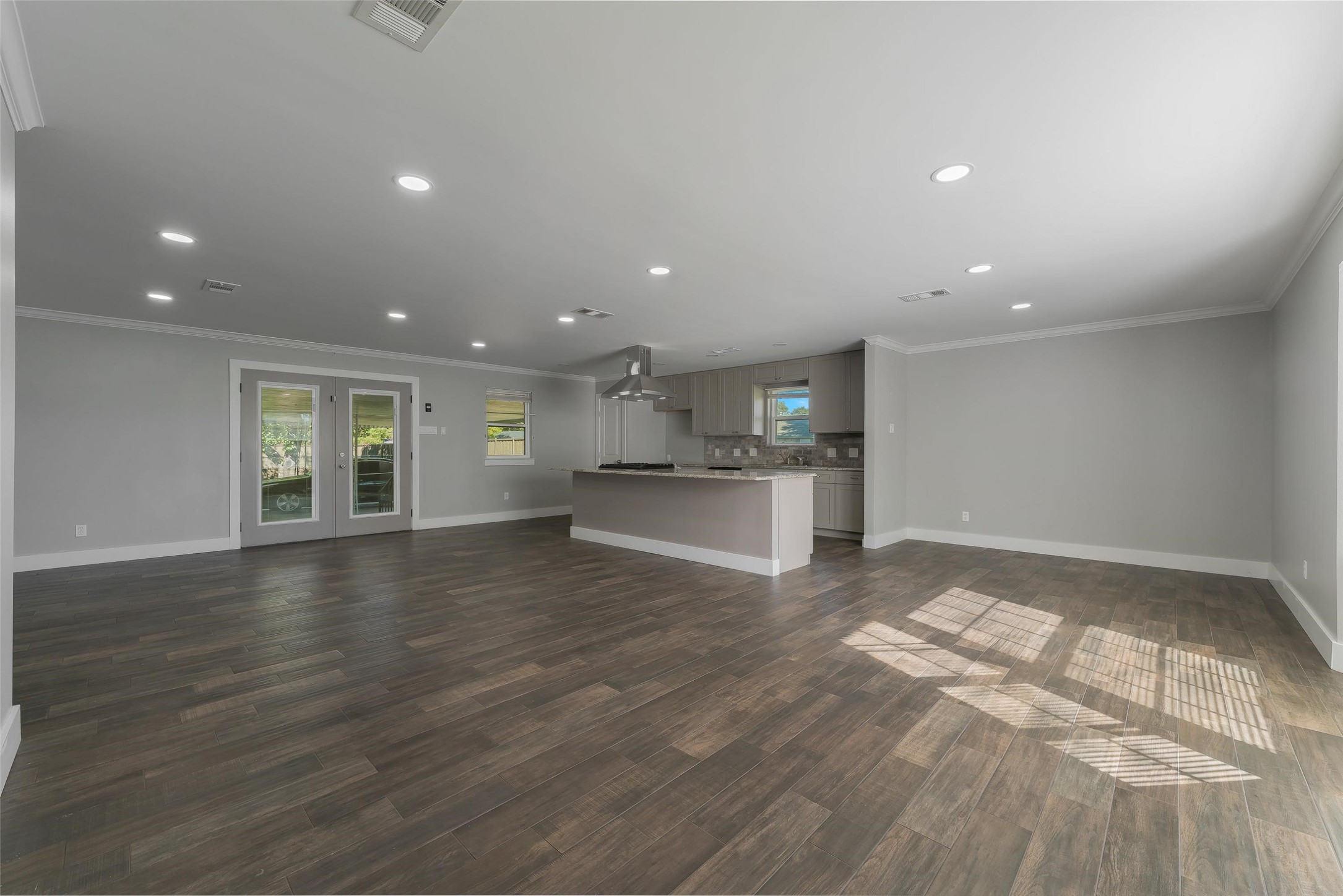 8461 Hunnicut Road Dallas TX 75228