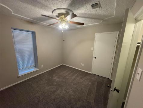 817 Lynne Lane Burleson TX 76028