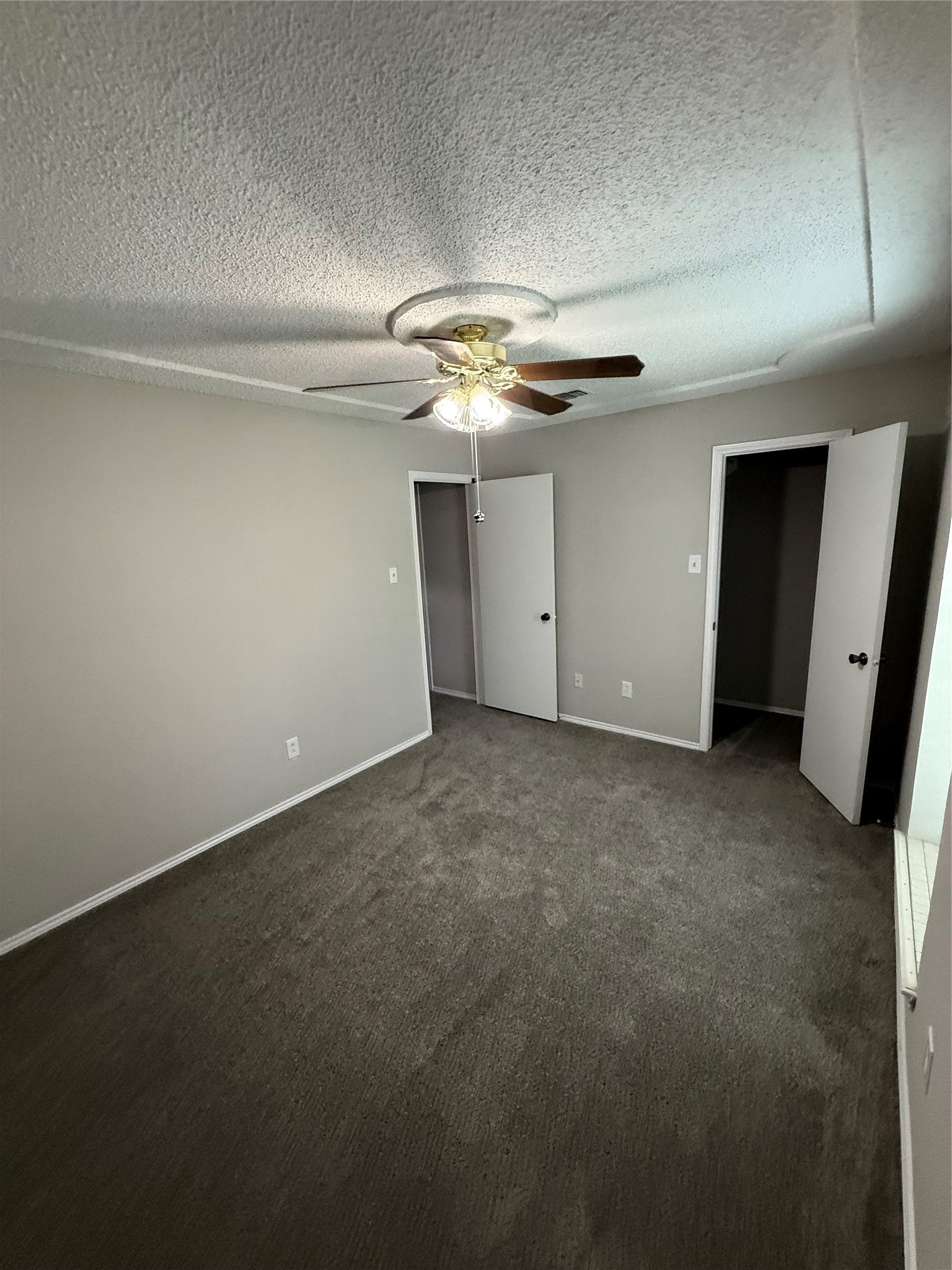 817 Lynne Lane Burleson TX 76028