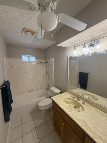 817 Lynne Lane Burleson TX 76028