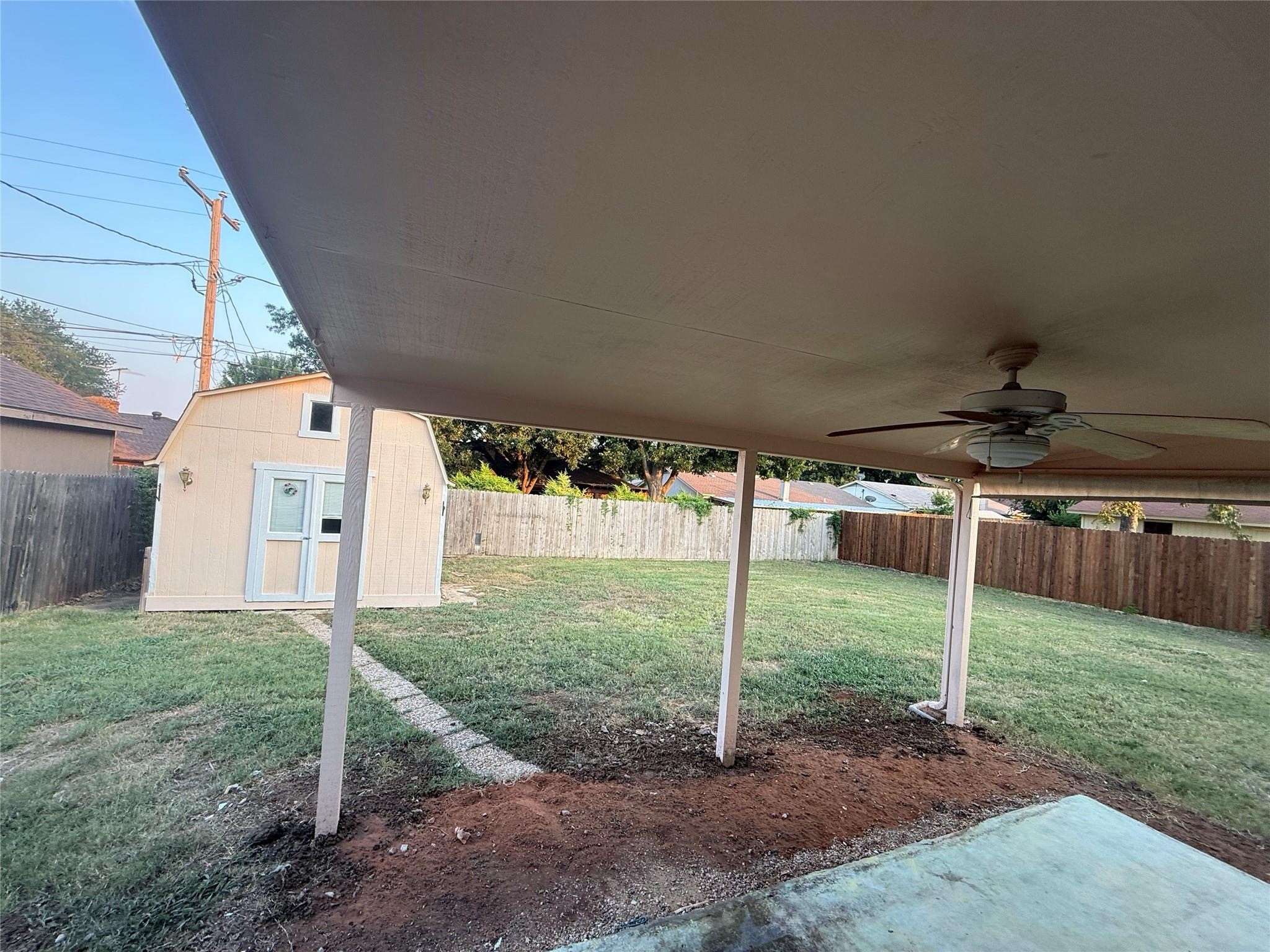817 Lynne Lane Burleson TX 76028