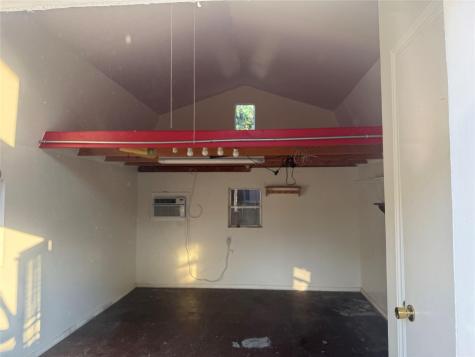 817 Lynne Lane Burleson TX 76028
