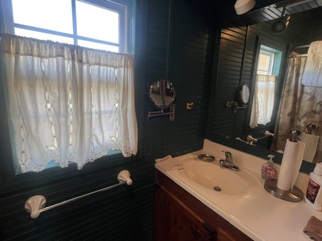 707 County Road 426 Purmela TX 76566