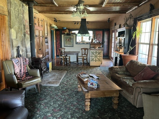 707 County Road 426 Purmela TX 76566