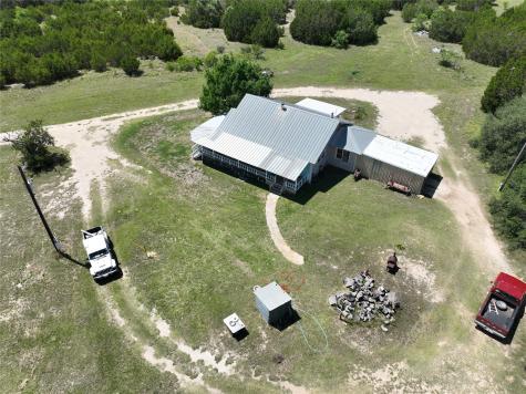 707 County Road 426 Purmela TX 76566