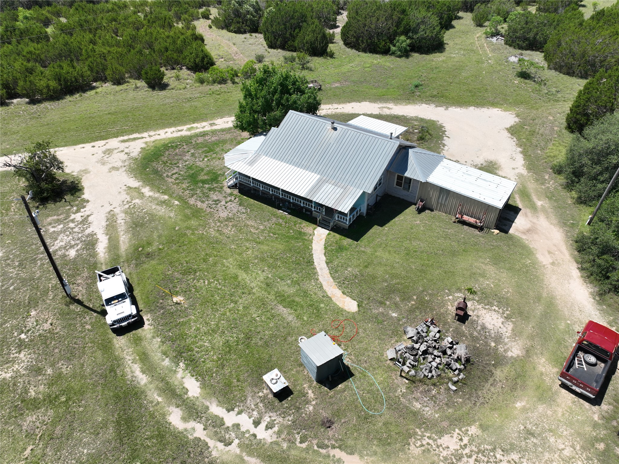 707 County Road 426 Purmela TX 76566