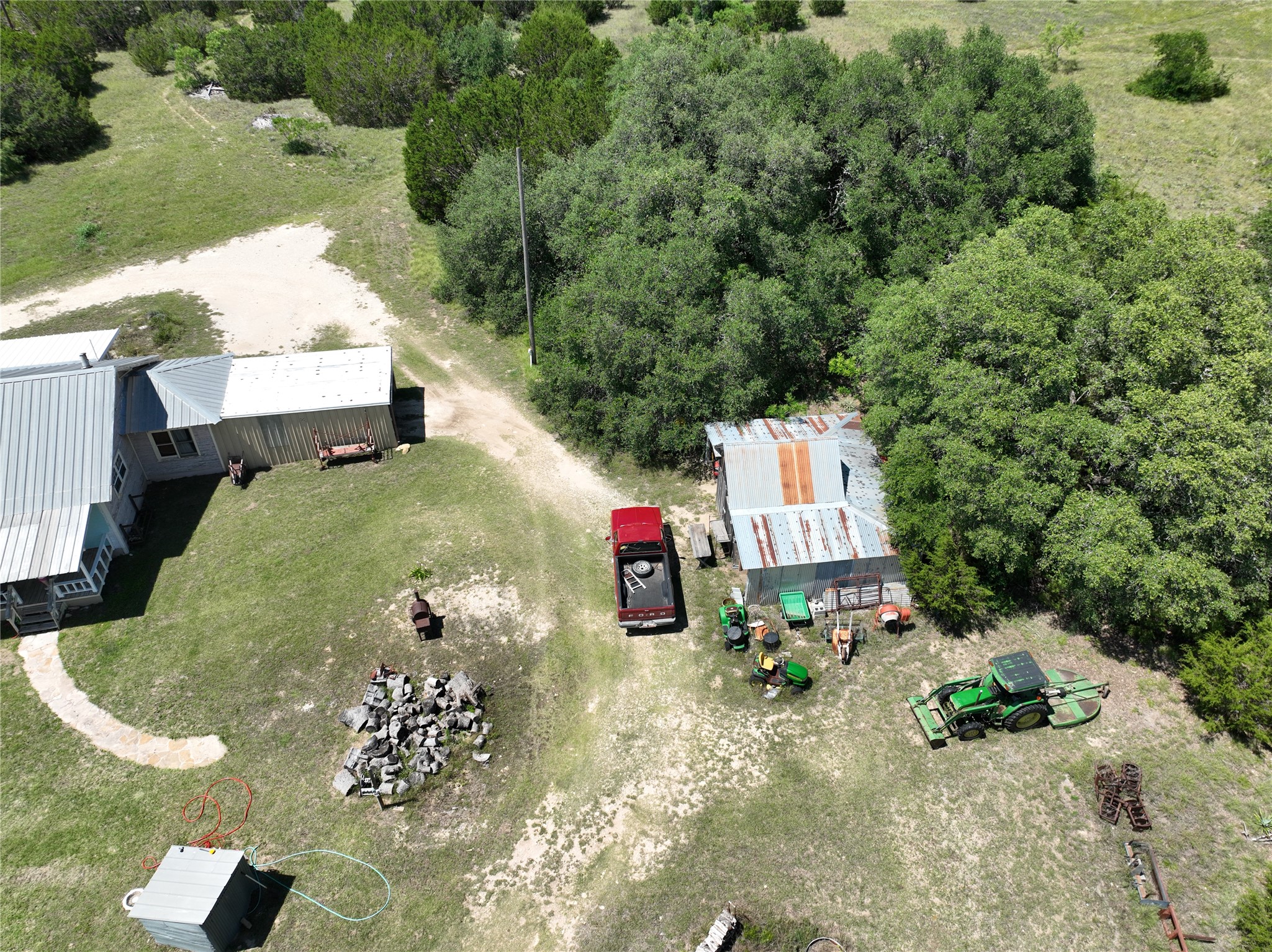 707 County Road 426 Purmela TX 76566